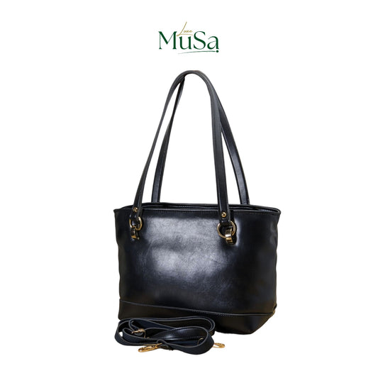 Front top  of the duvera handbag from luxemusa 