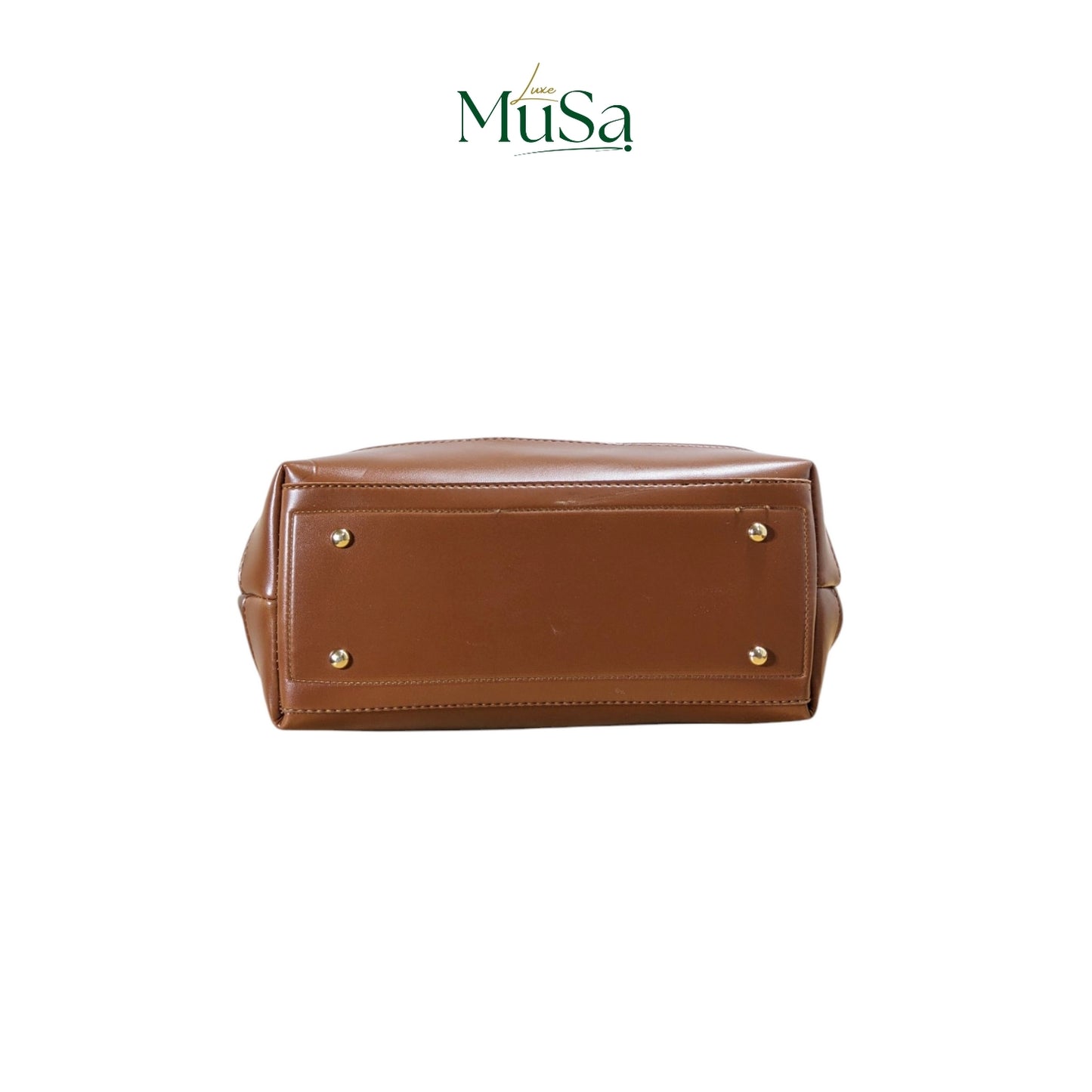 Bottom of CAMEL BROWN the duvera handbag from luxemusa 