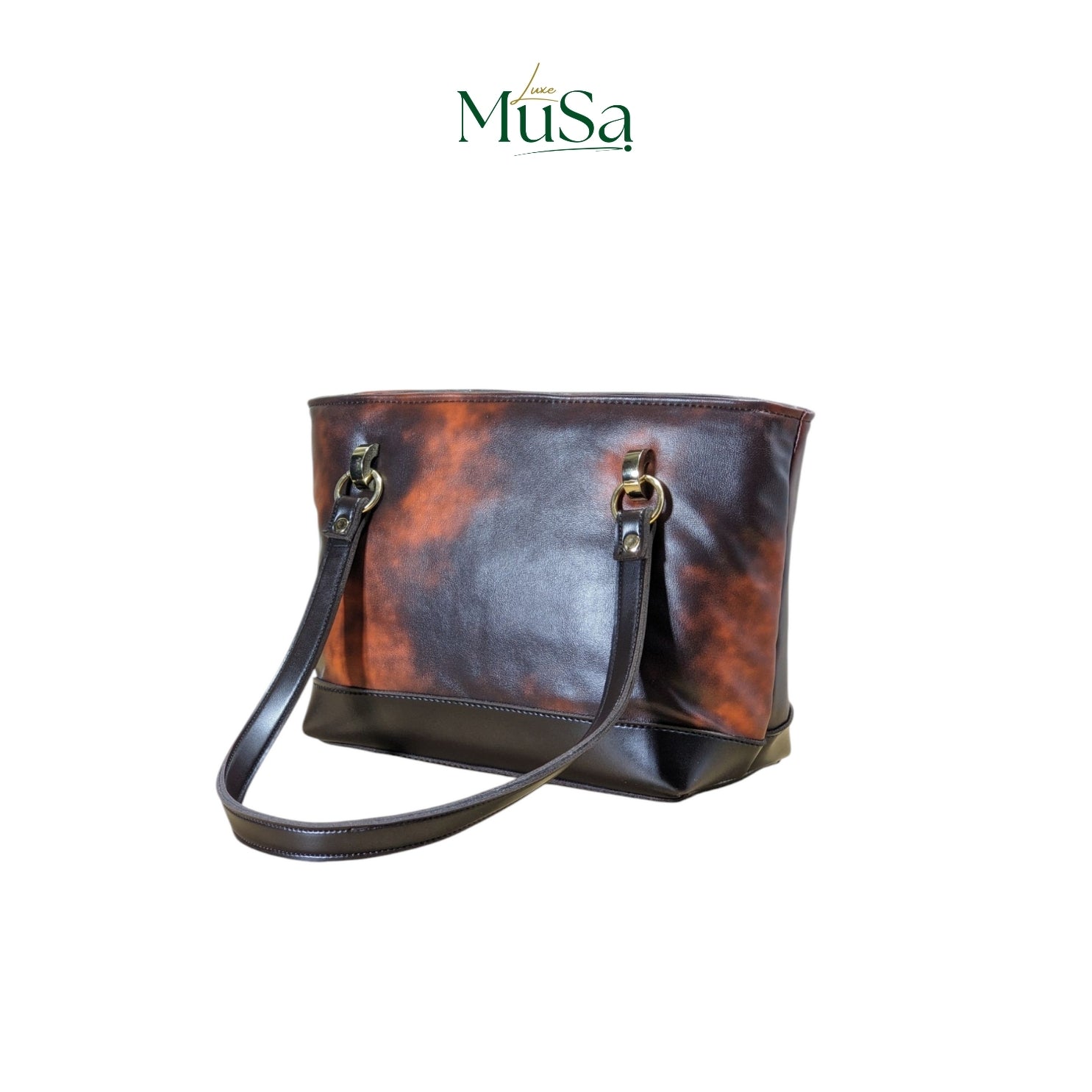 bottom side of the duvera handbag from luxemusa 2